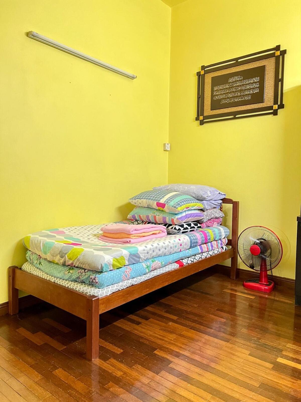 Rini Utama Homestay Skudai Exteriör bild